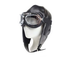 Schwarze Pilotenmütze mit Fliegerbrille