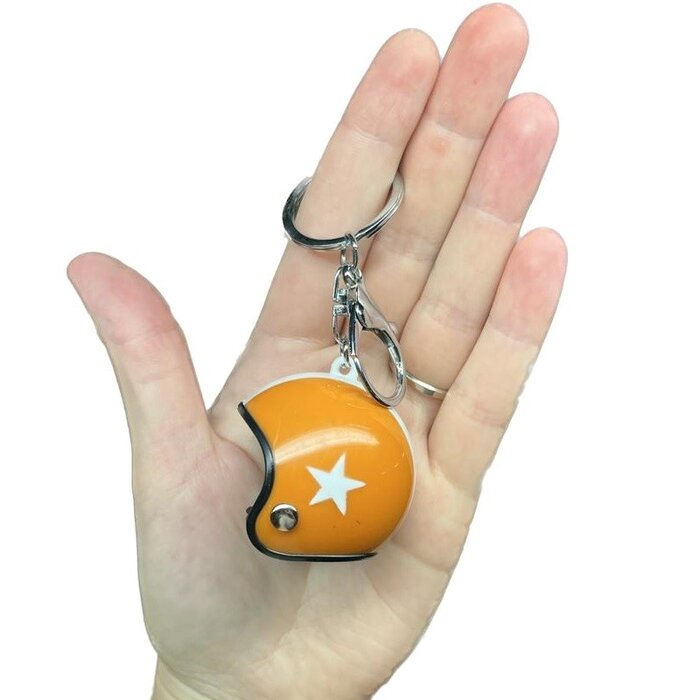 Sleutelhanger jethelm oranje met witte ster
