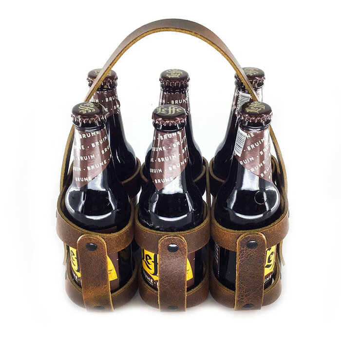 Bottle carrier made of brown leather