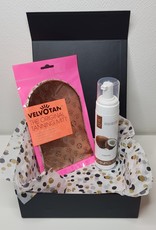 Luxueze geschenkenset/ giftset van Suntana met een Velvotan selftan glove/ handschoen