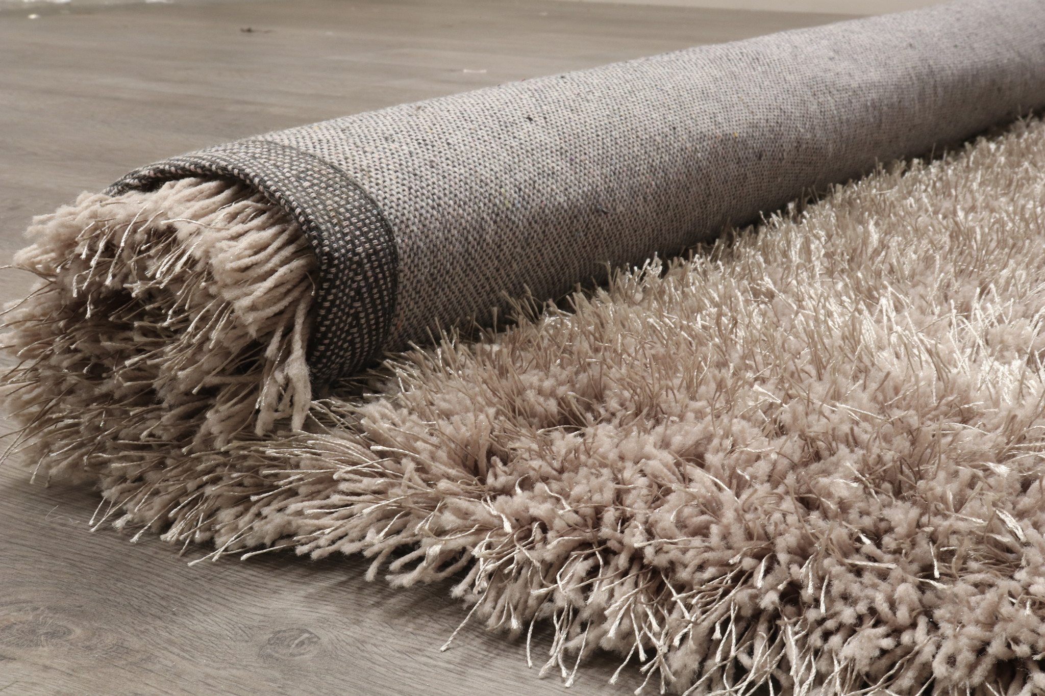 Hoogpolig tapijt in polyester | Onlinemattenshop