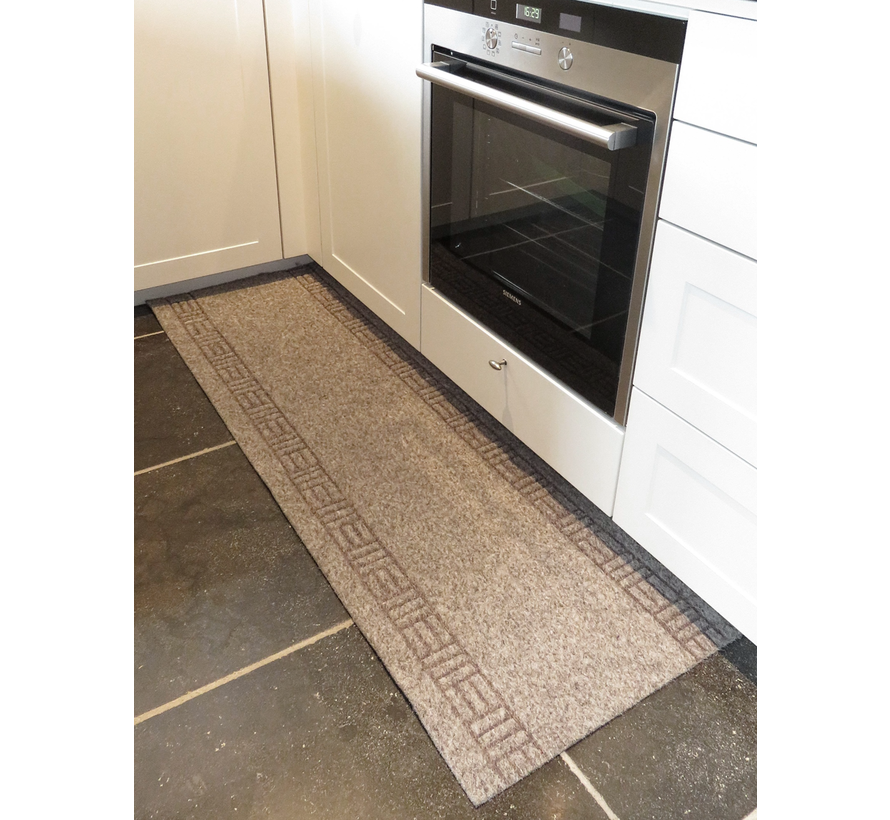  Tapis  de couloir  beige  sur mesure 66cm largeur 