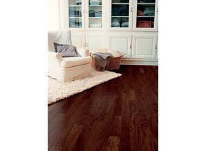 Notelaar donkervernist