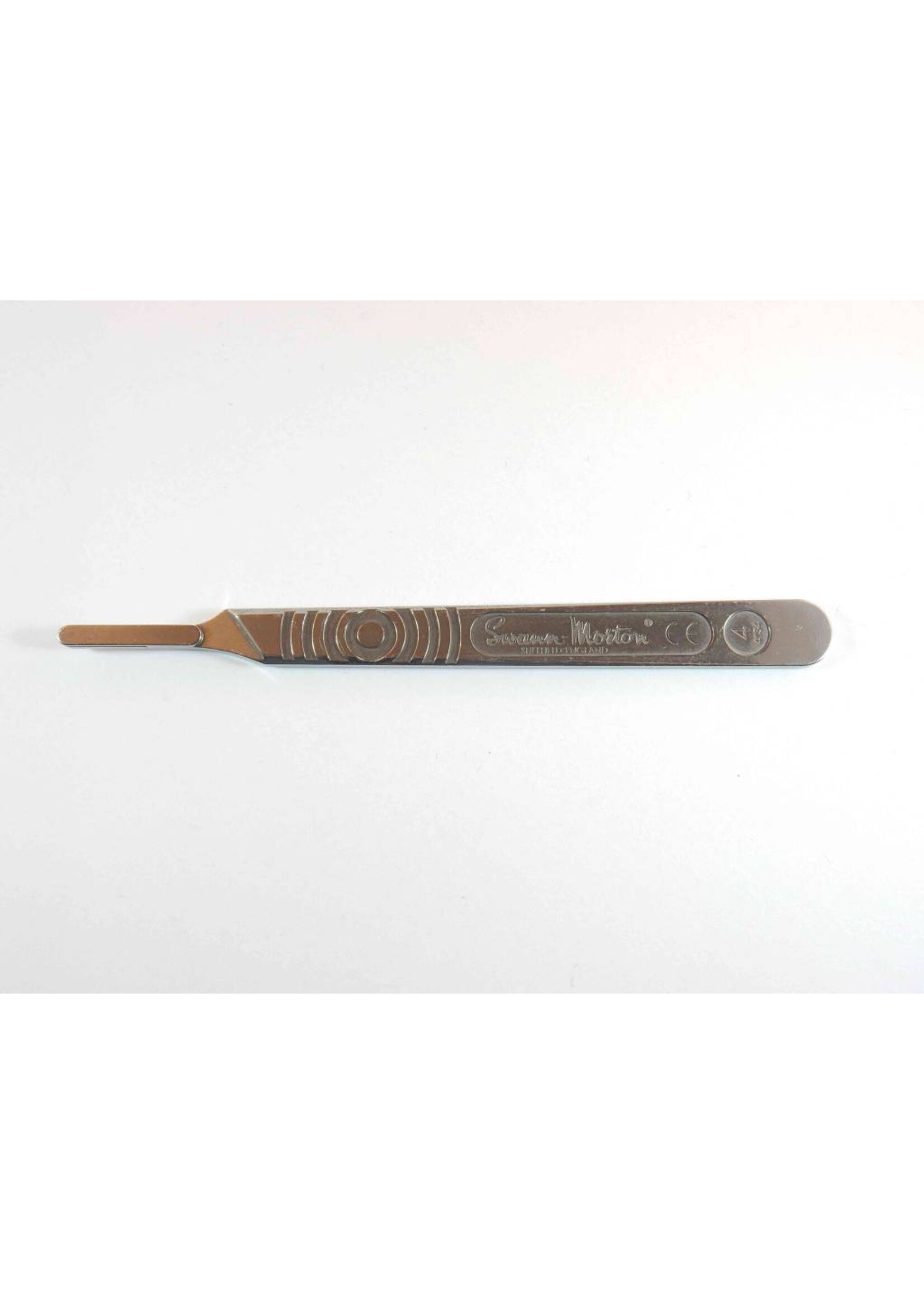 Professional Scalpel handle no.4 Swann Morton - Copy