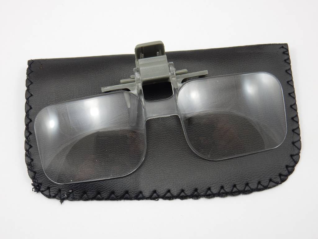 Eye Glass Clip Magnifier With 2X Magnification