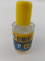 Extra thin cement - plastic glue