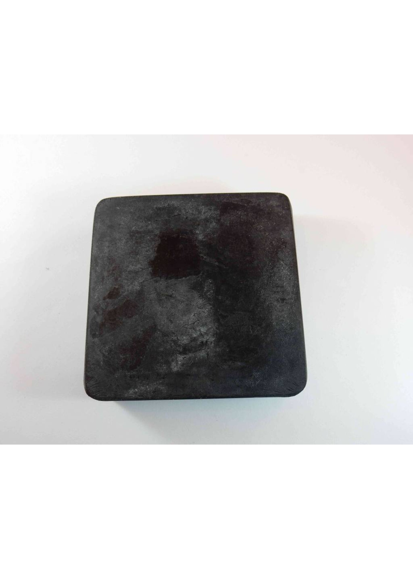 Rubber block 50x50x25 mm