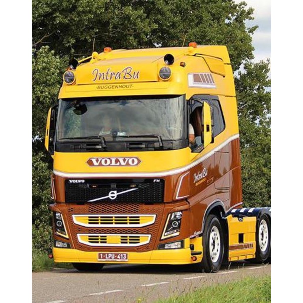 Solarguard Volvo FH4 Frontplatte Typ 2 von Tür zu Tür