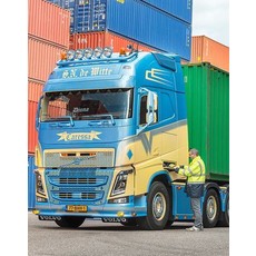 Solarguard Volvo FH4 Frontplate type 2 from door to door