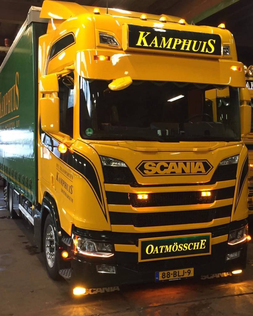 Oranje, warm wit of geel dagrijverlichting voor de Scania Nextgen