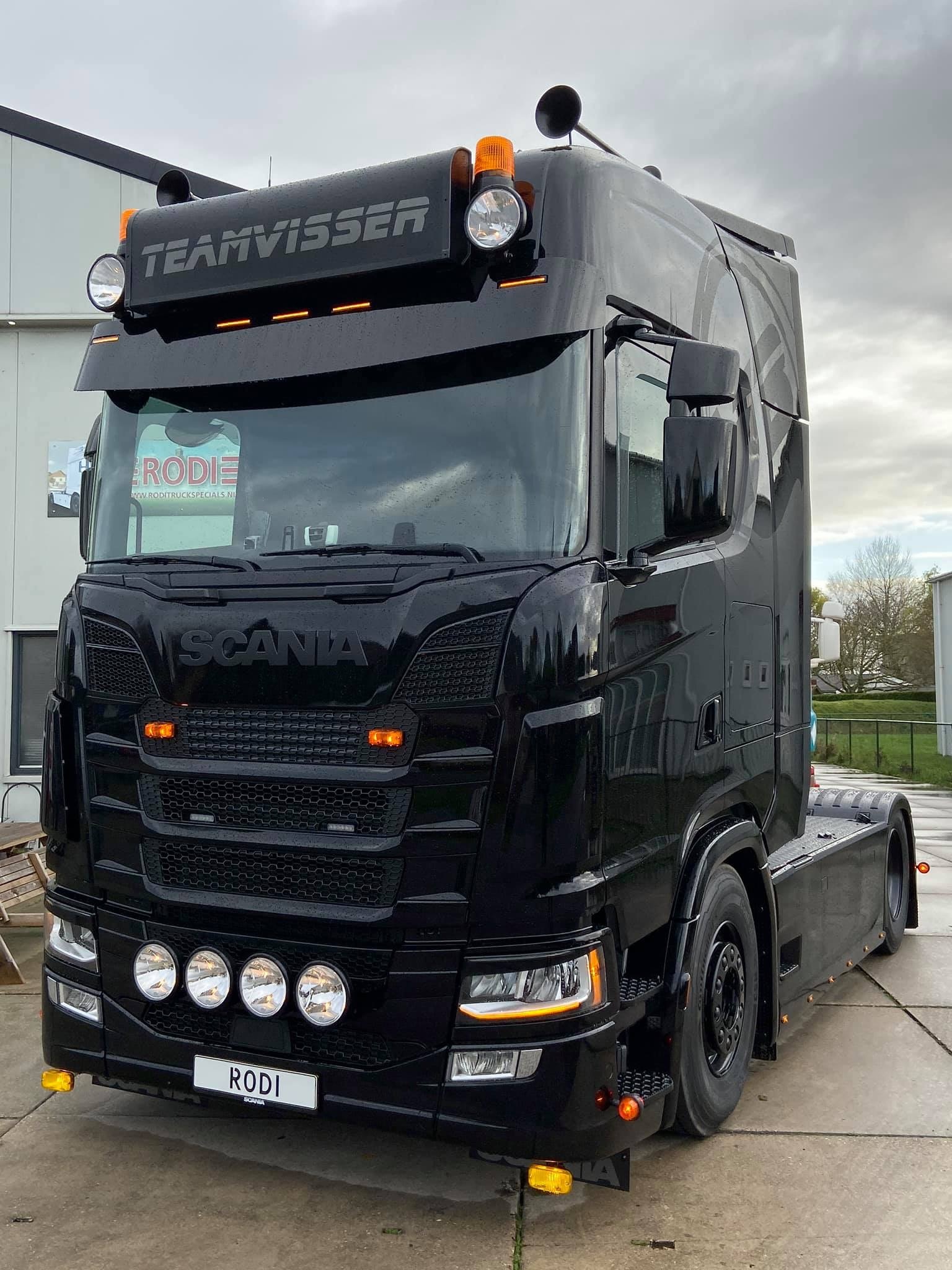 Lichtbaksteunen (set) voor Scania NextGen met Fox Parts zonneklep