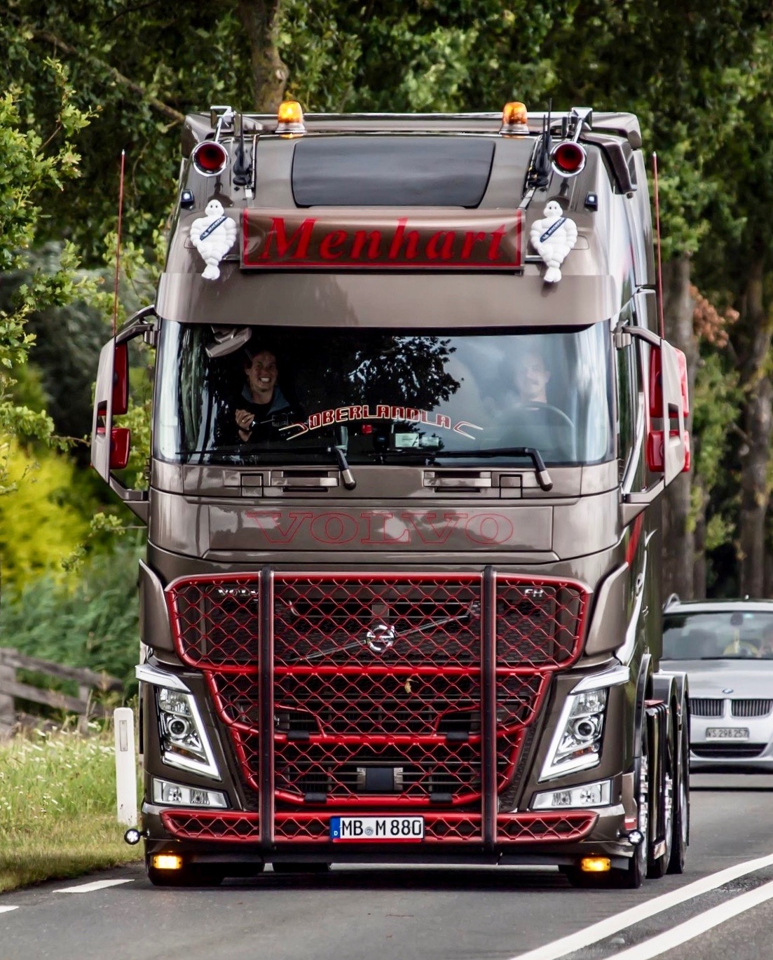 Przednie orurowanie Trux Volvo FH4 / FH5