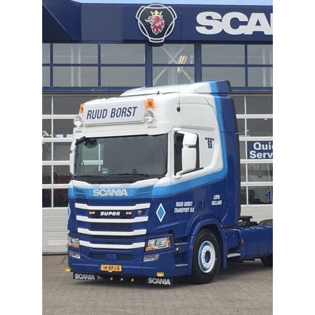 Wspornik wtykowy kątowy Hella do lampy ostrzegawczej KL600