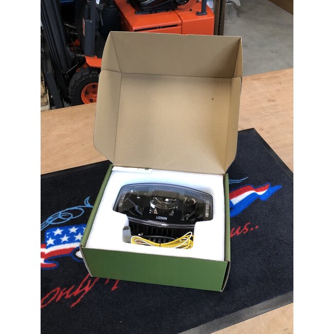 Ledson Orion+ LED Driving light with amber and white positionlight!