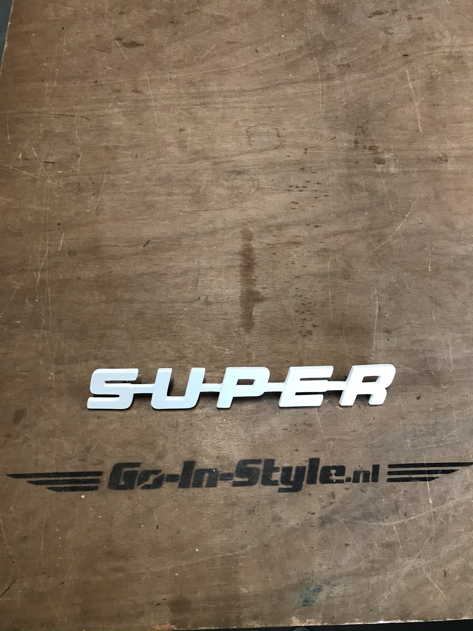 Scania SUPER-Emblem, Polyester oder Edelstahl