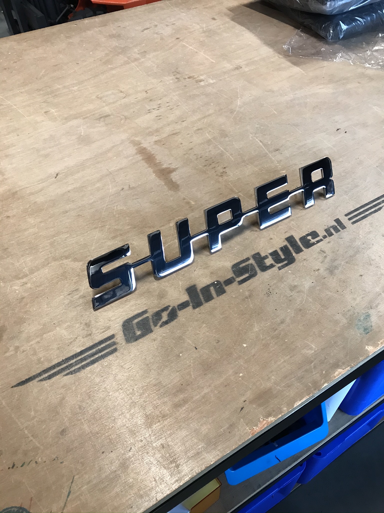 Scania SUPER-Emblem, Polyester oder Edelstahl