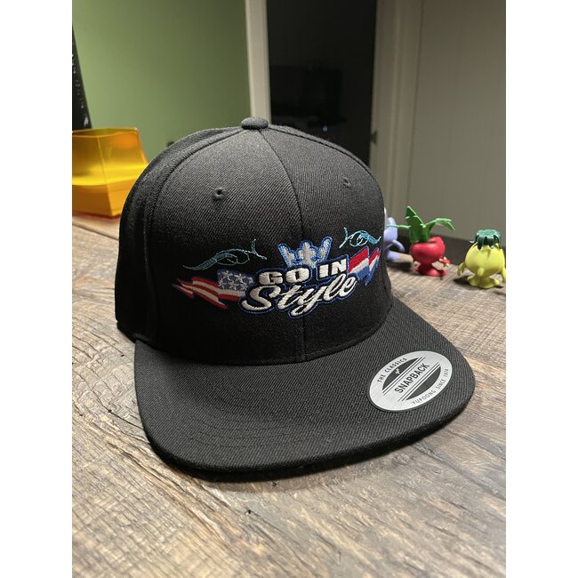 GIS Snapback Cap met een vlakke klep
