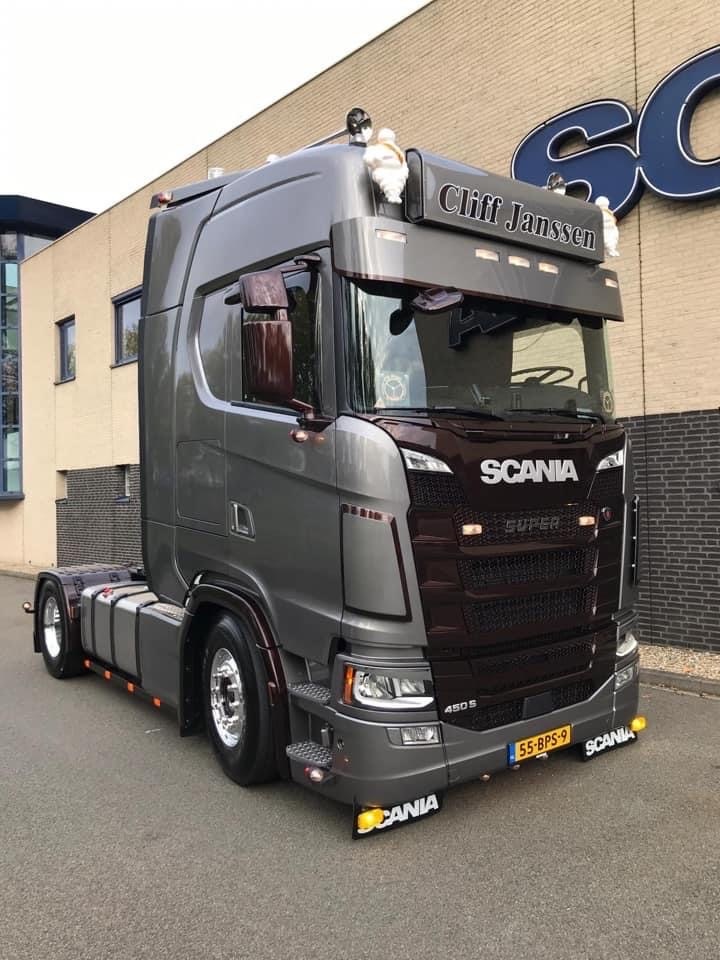 Fox Parts Zonneklep Scania NextGen Recht 34cm