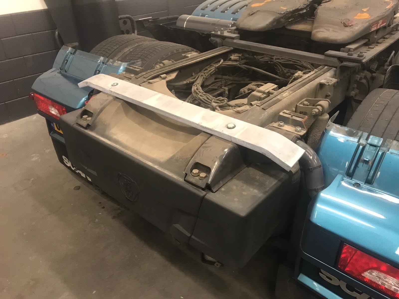 Turbo Truckparts Fahrgestellschutz aus Edelstahl Scania