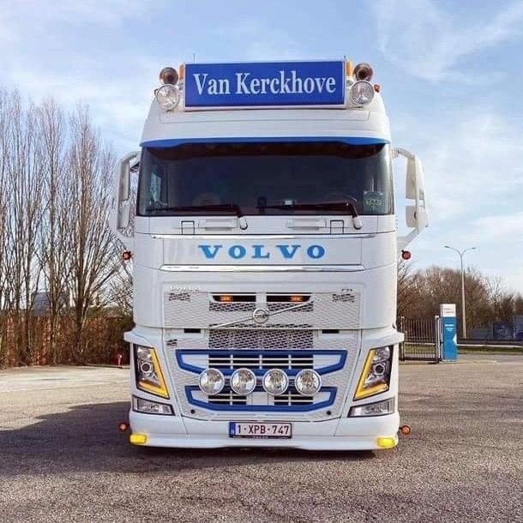 Volvo Ljusskyltsfästen, Volvo FH4/5 + FM5 (sats)