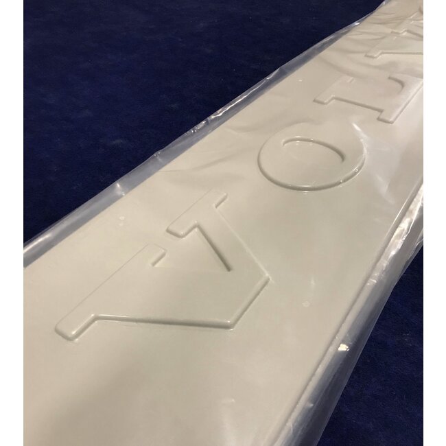 Plaque frontale Volvo FH5 type 3 (lettres Volvo)