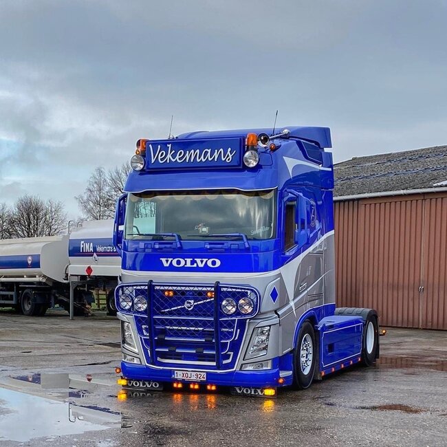 Neon dachowy LED 140x40x12cm Classic