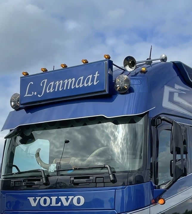 Volvo Ljusskyltsfästen, Volvo FH (sats)