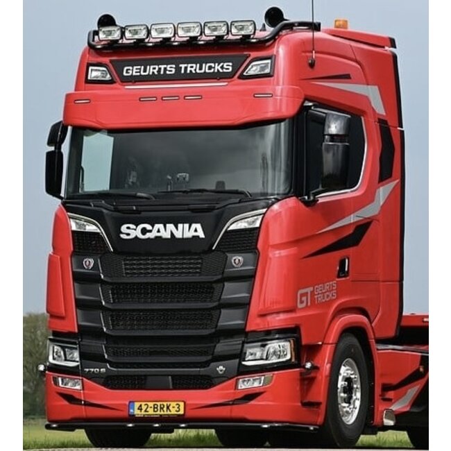Coles Custom solskydd i ett stycke Scania NG
