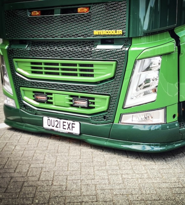 Solarguard Onderspoiler Volvo FH4/FH5 9 cm (low deck)
