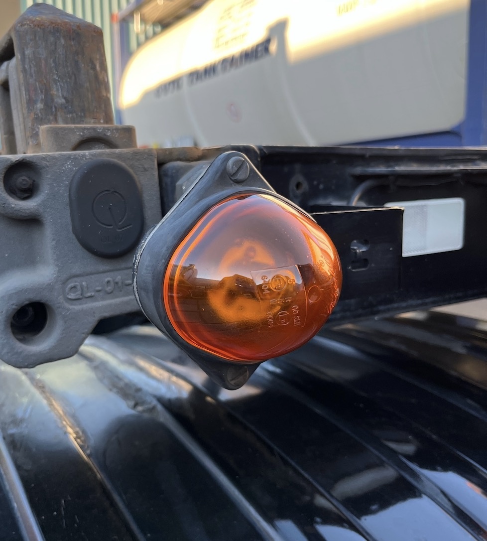 Zijmarkeringslamp eitje oranje