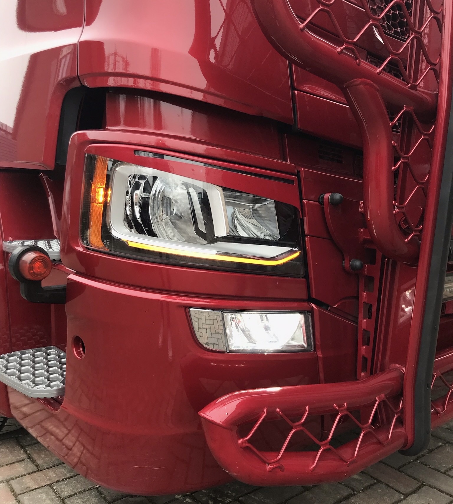 Links + Rechts LED Tag Nebel Lampen Lampe für Scania Lkw 6 Serie R OEM Repl
