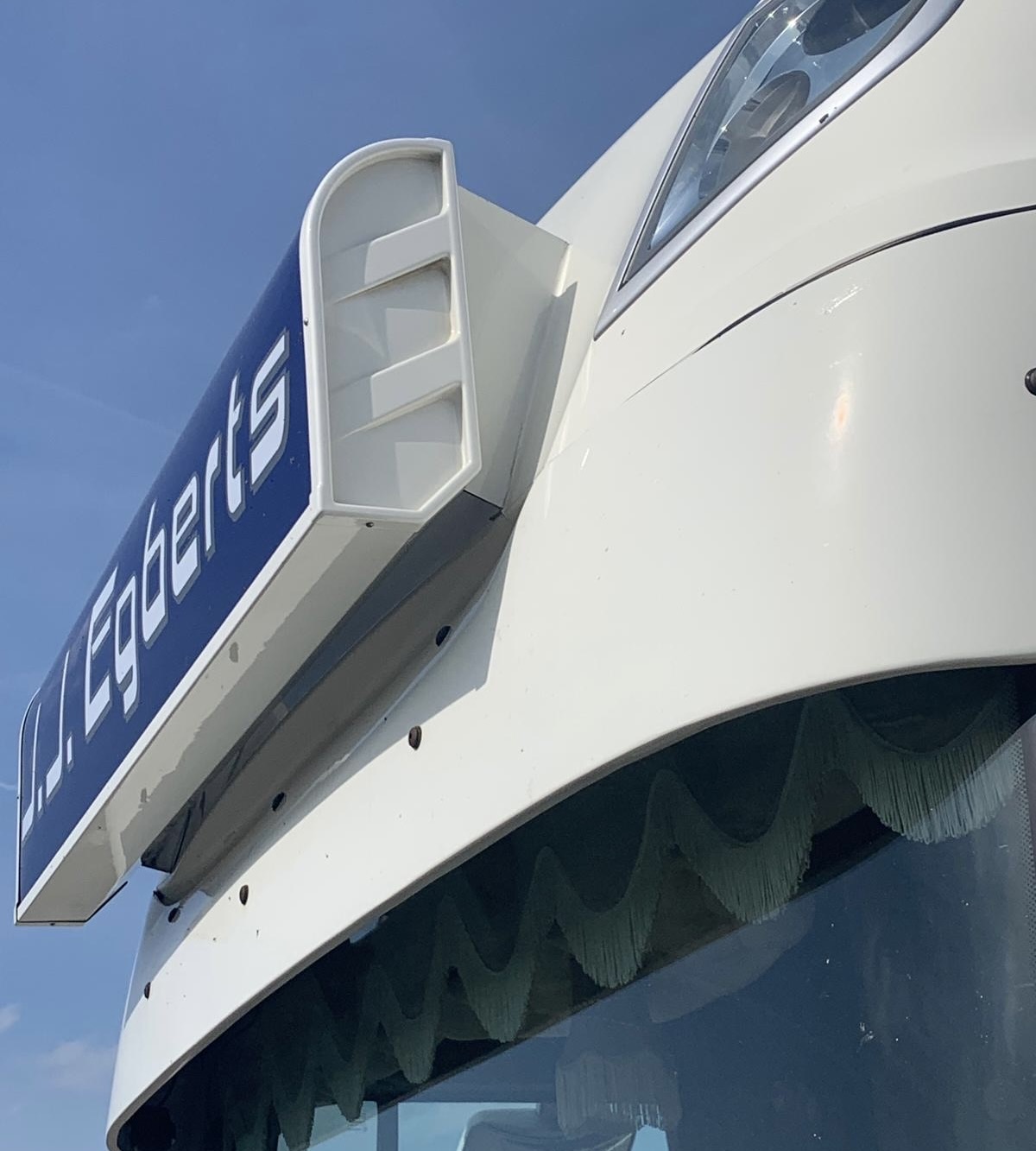 Supports d'enseigne caisson lumineux (lot) DAF SSC