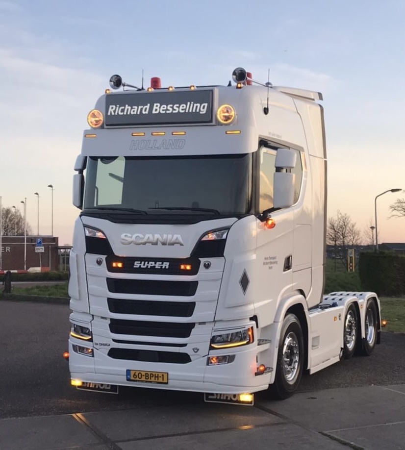 CP Tuning Spojlery pod zderzak Solarguard Scania NextGen (8 typów do wyboru)