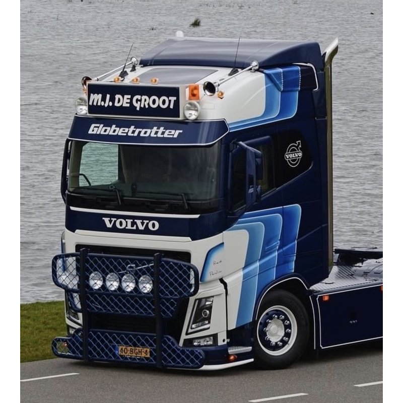 Vepro oy Plaque frontale Volvo FH5 type 3 (lettres Volvo)