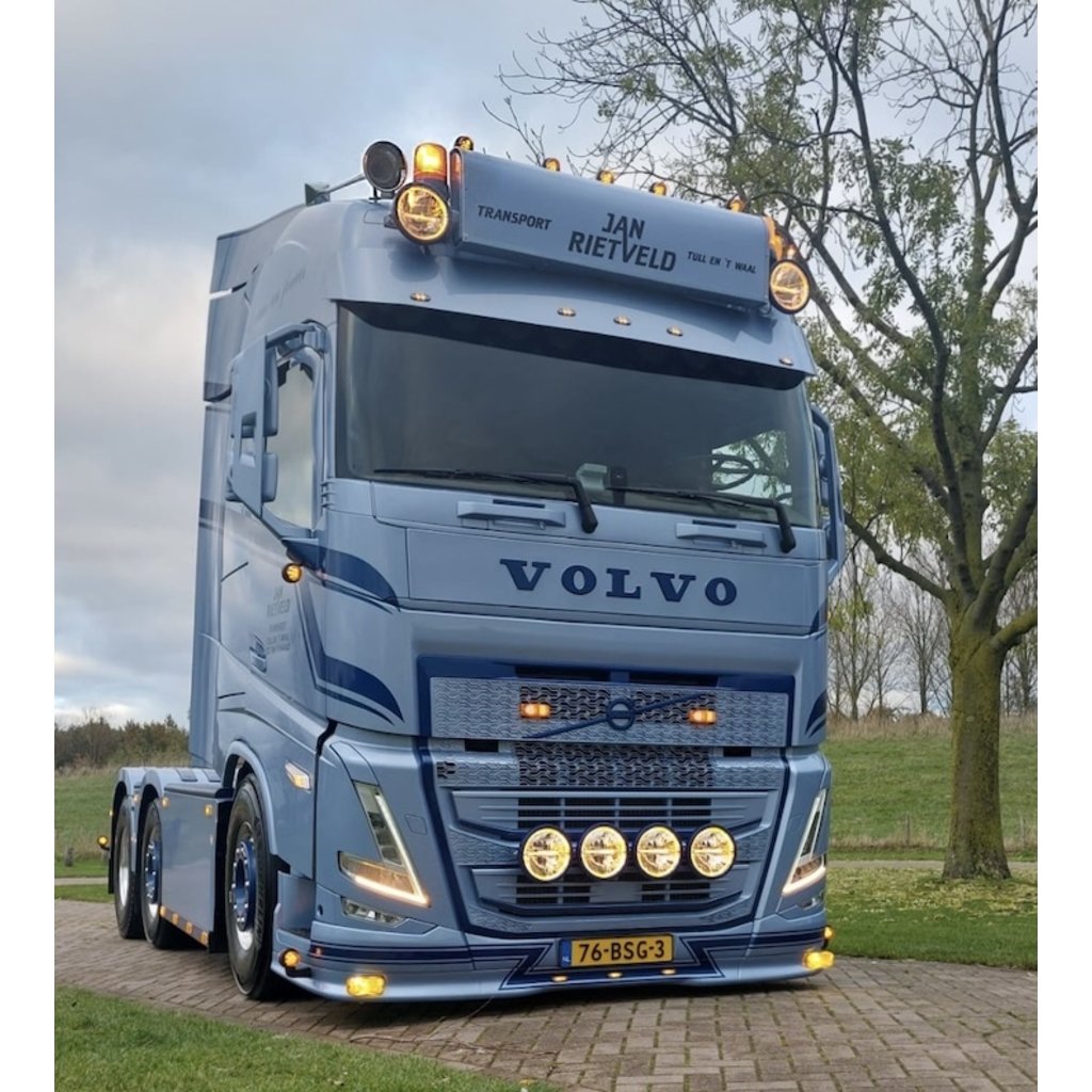 Vepro oy Frontplade Volvo FH5 type 3 (Volvo-bogstaver)