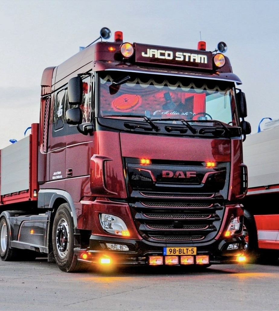 DAF launches 15-litre 660hp version of XG+ - News - Commercial Motor