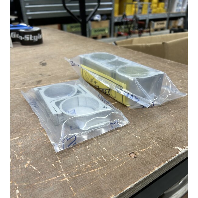 Pince de lampe Trux étroite (par pièce)