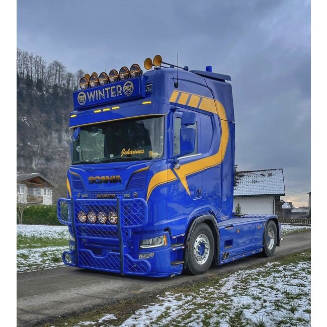 Strands Dark Knight Ambassador 9″ Voll-LED-Fernscheinwerfer