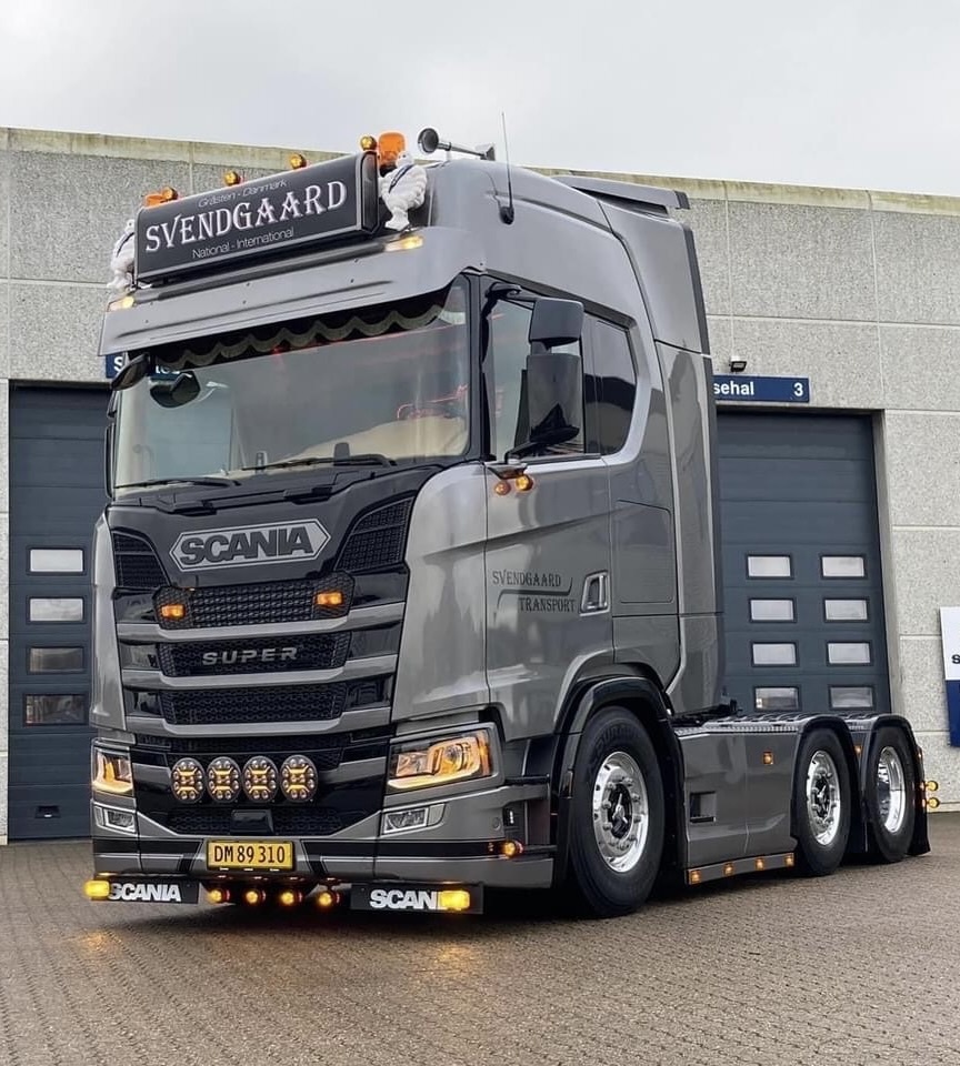 Dark Knight Intense 9" Full LED Verstraler