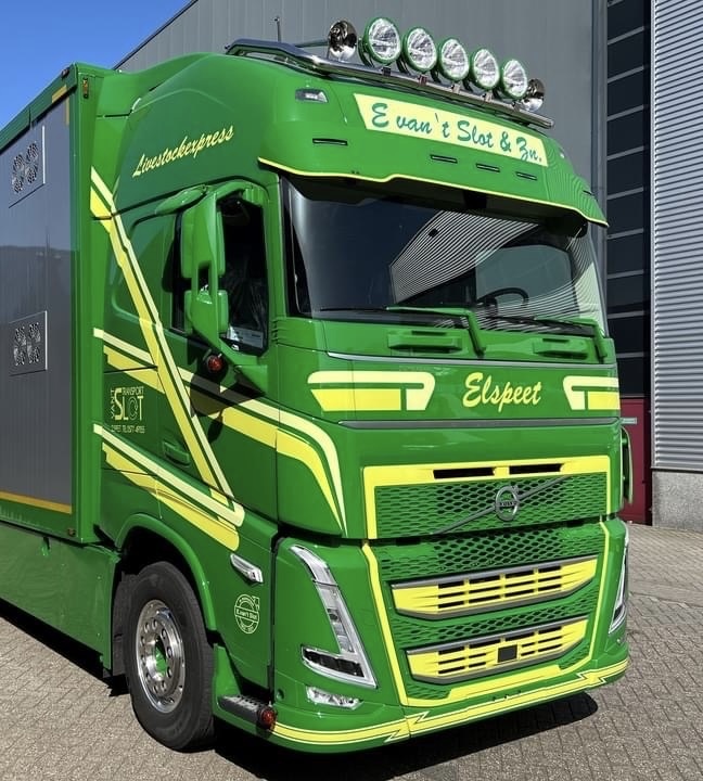 Kelsa Barre de toit Kelsa Volvo FH4/FH5 Globetrotter & XL avec câblage