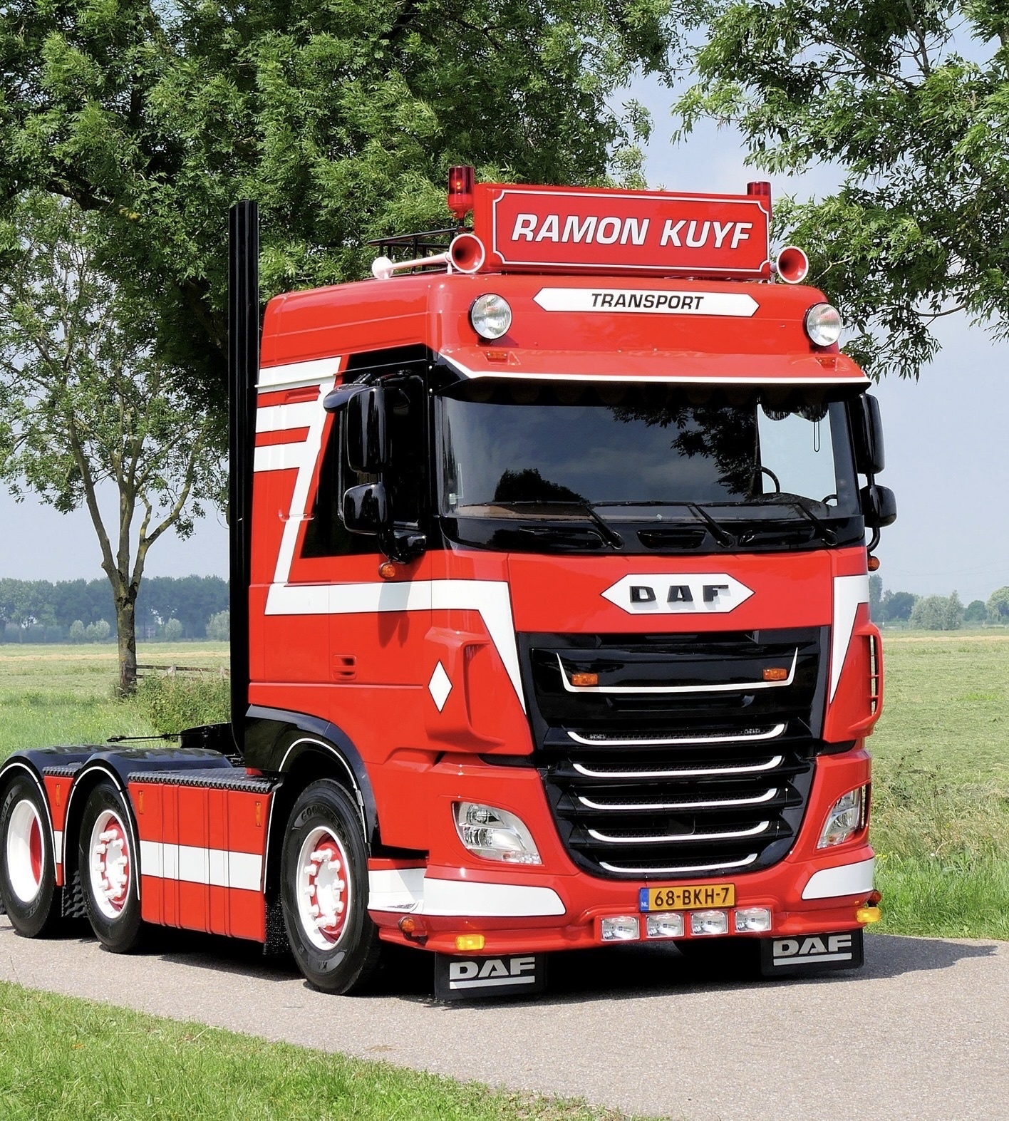 Engelse Zonneklep DAF XF Space Cab