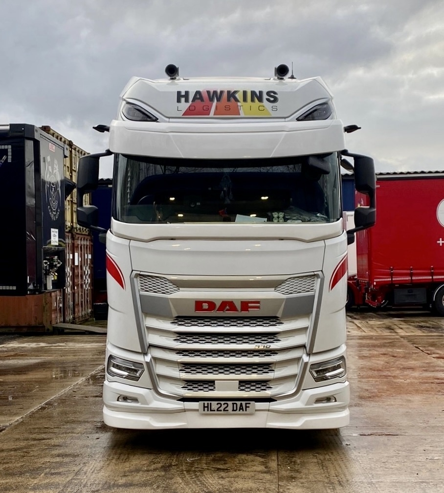 Spoiler sous pare-chocs avant Coles Custom DAF XF / XG / XG+