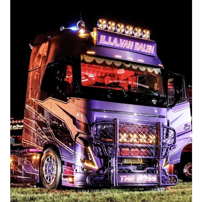 Ledson Sarox 9+ Fernscheinwerfer mit bernsteingelber und weißer Positionsleuchte!