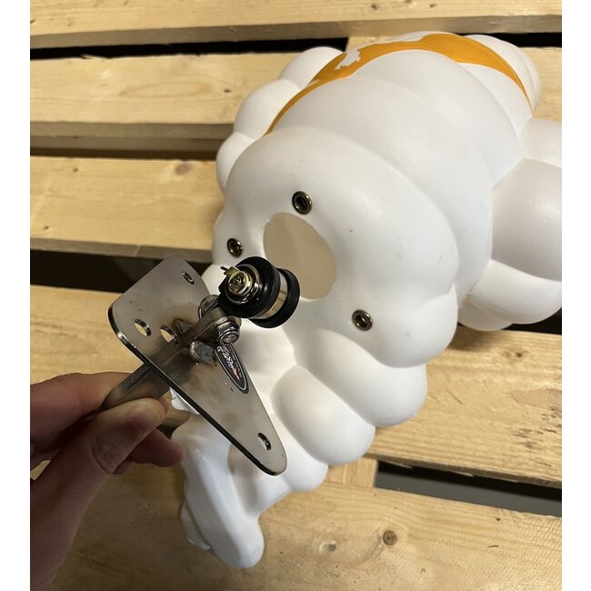 Turbo Truckparts Rostfreie Michelinmännchen-Halterung mit BA15-Sockel