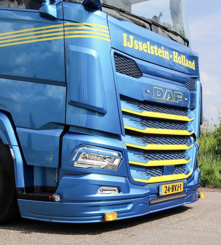 Déflecteurs de vitres DAF XF/XG/XG+ (avec rétroviseur d'accostage