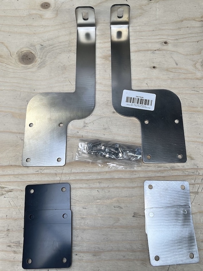 Turbo Truckparts RVS Michelinpop steun Aerosign lichtbak (set)