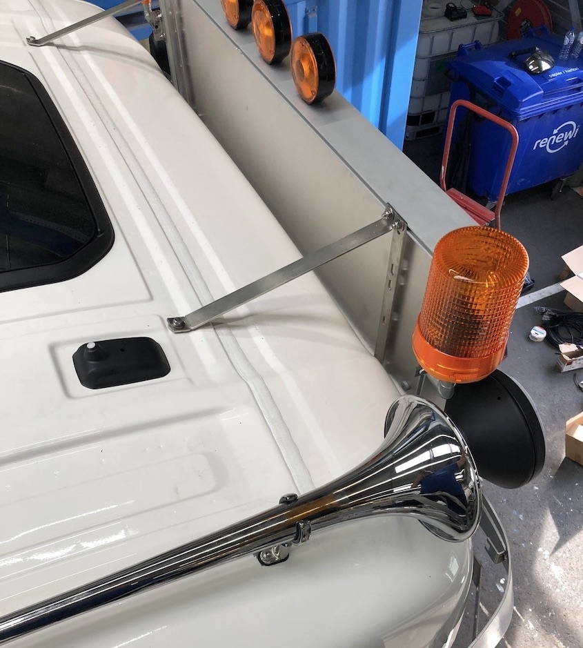 Supports d'enseigne caisson lumineux (kit) pour tous modèles Scania NextGen