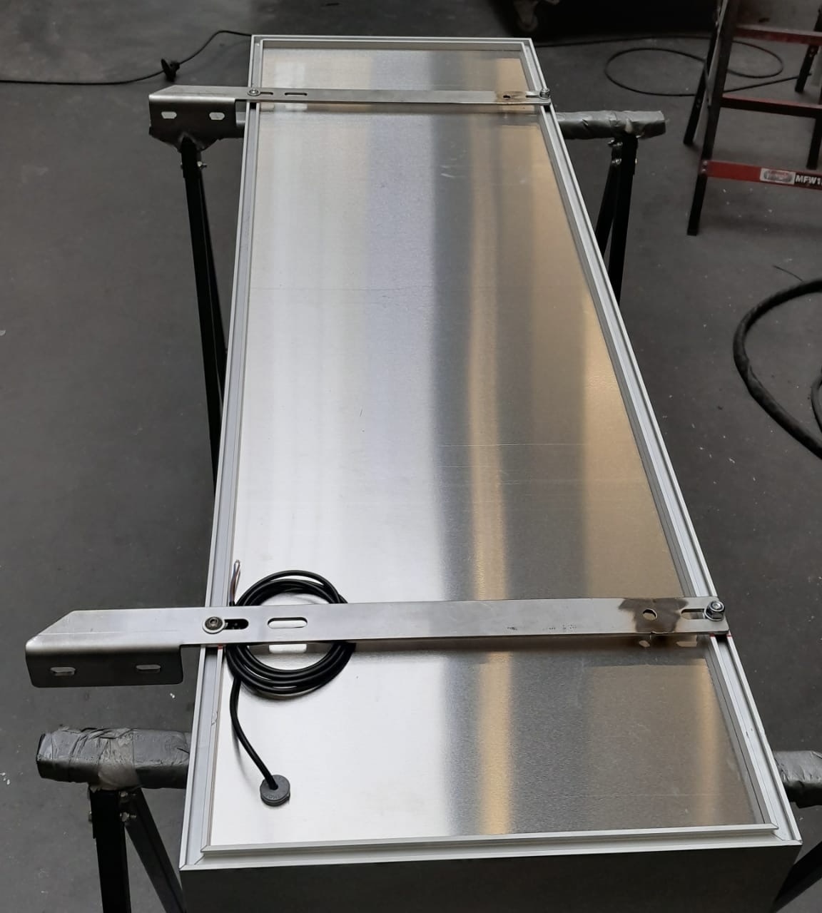 Lichtbaksteunen NG DAF XG+ t.b.v. originele & Solarguard zonneklep (set)