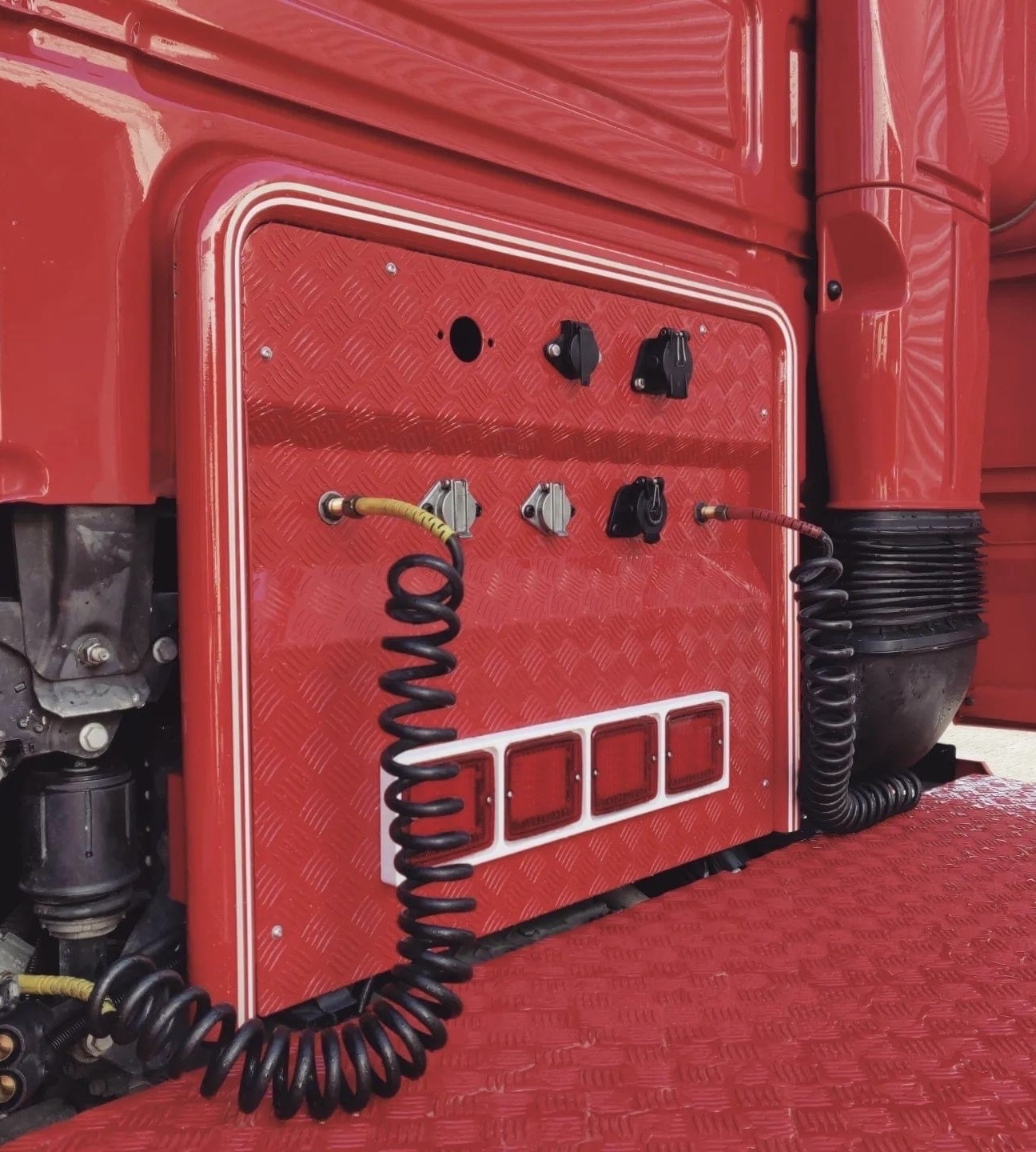 Omnius slim taillight Frame for 4x LED taillight