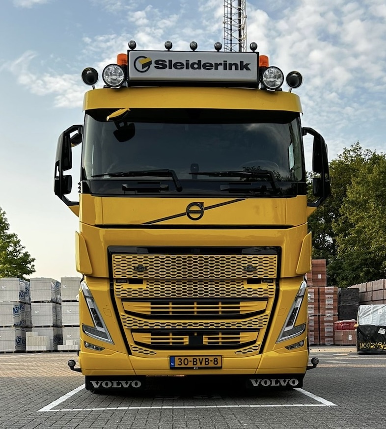 Turbo Truckparts  mudflap brackets Volvo FH/FM5/Aero (set)